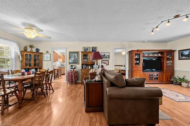 1737 Woodglo Drive, Asheboro, NC 27205