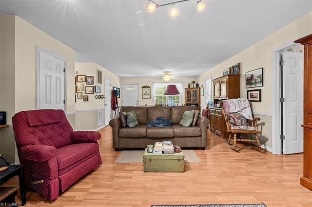 1737 Woodglo Drive, Asheboro, NC 27205