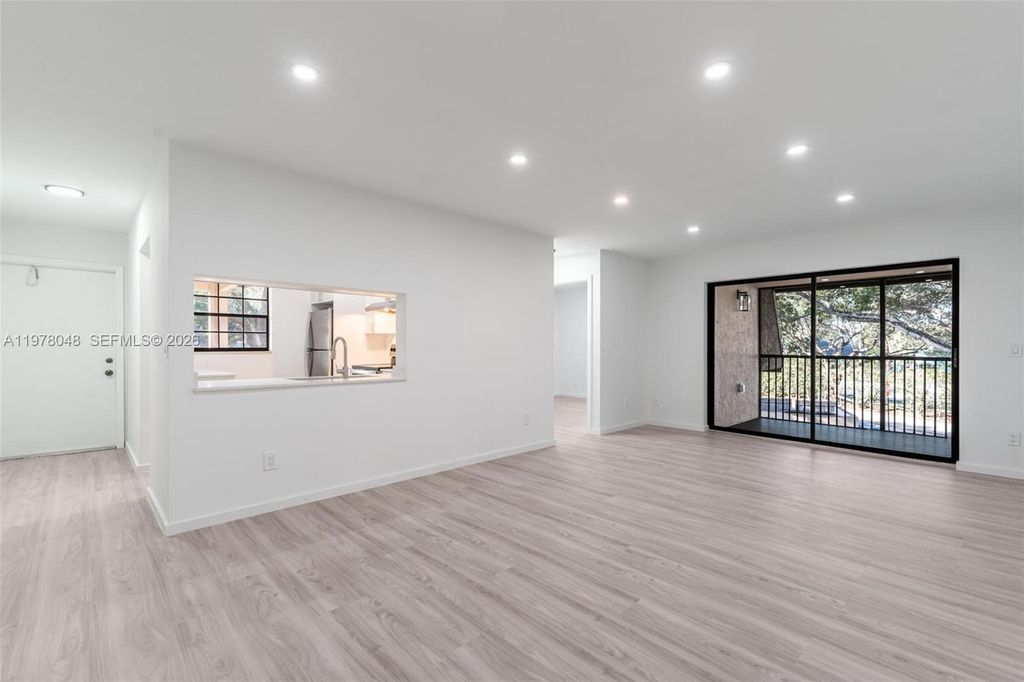 3631 NW 94th Avenue 6G, Sunrise, FL 33351