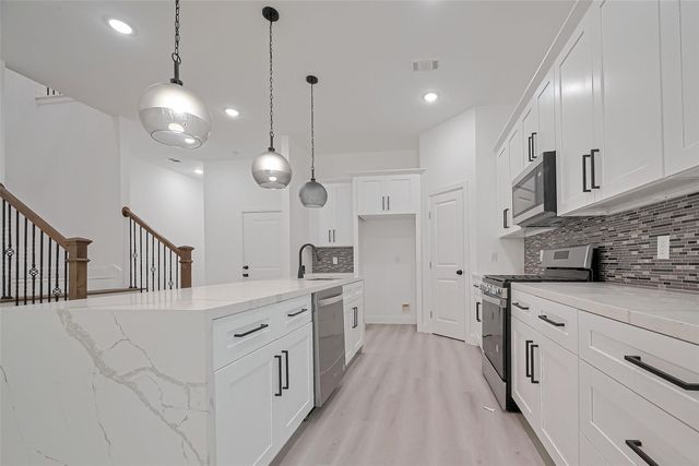 4516 Galesburg Street A, Houston, TX 77051