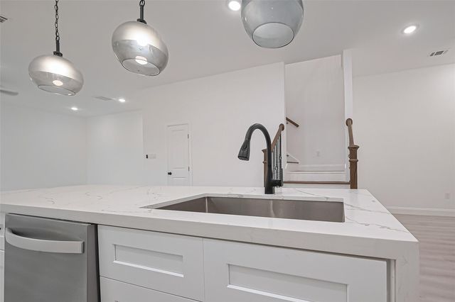 4516 Galesburg Street A, Houston, TX 77051