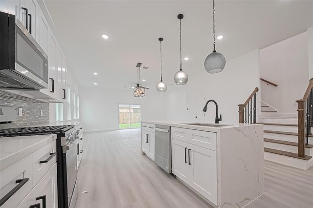 4516 Galesburg Street A, Houston, TX 77051