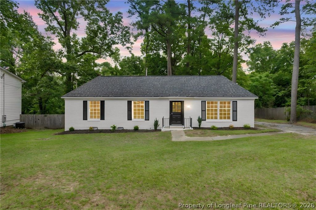 744 Buena Vista Drive, Fayetteville, NC 28311 — exterior