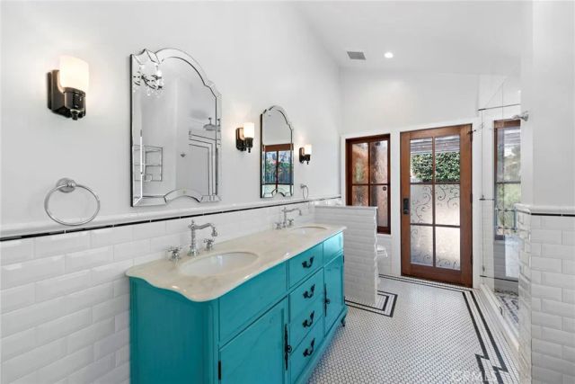 274 Wave Street, Laguna Beach, CA 92651