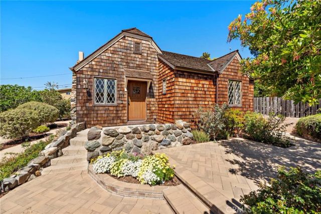 274 Wave Street, Laguna Beach, CA 92651