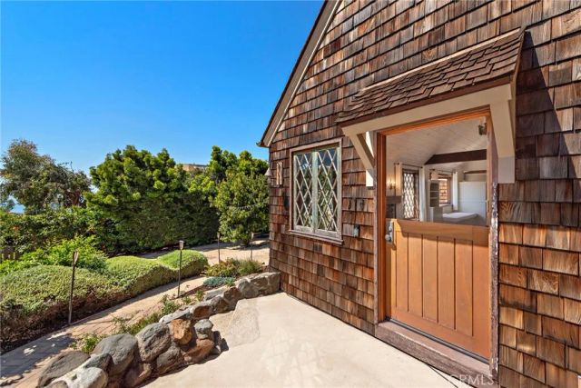 274 Wave Street, Laguna Beach, CA 92651