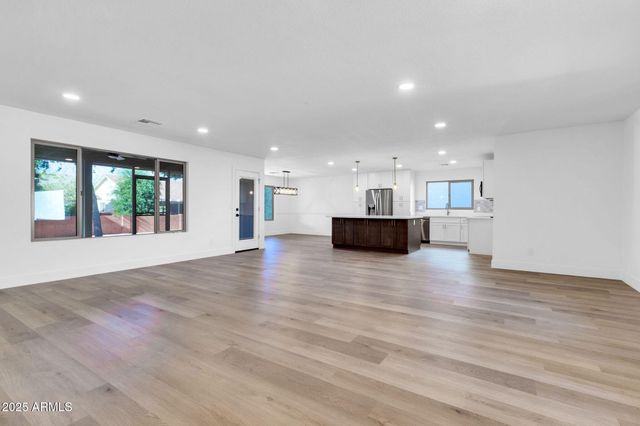 940 S 78TH Place, Mesa, AZ 85208