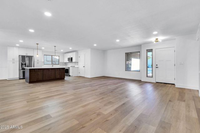 940 S 78TH Place, Mesa, AZ 85208