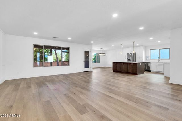 940 S 78TH Place, Mesa, AZ 85208