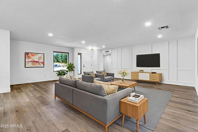 940 S 78TH Place, Mesa, AZ 85208