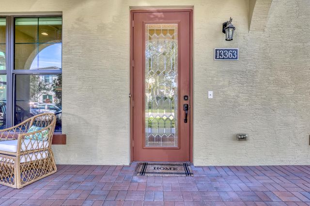 13363 Machiavelli Way, Palm Beach Gardens, FL 33418
