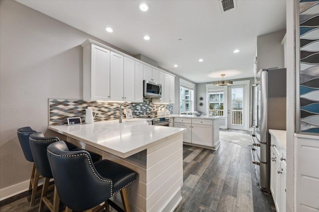 26471 Cat Tail Drive 101, Galveston, TX 77554