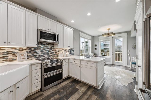 26471 Cat Tail Drive 101, Galveston, TX 77554