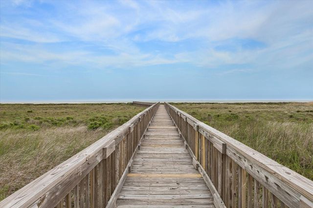 26471 Cat Tail Drive 101, Galveston, TX 77554