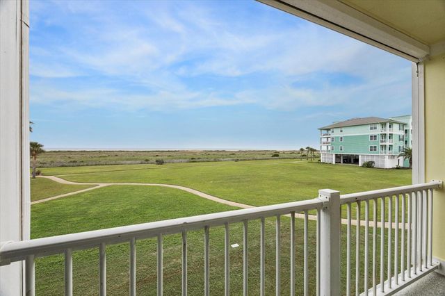 26471 Cat Tail Drive 101, Galveston, TX 77554