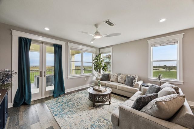 26471 Cat Tail Drive 101, Galveston, TX 77554