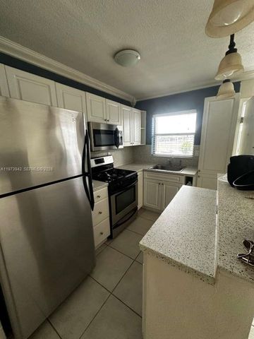 7101 SW 89th Ct 212, Miami, FL 33173