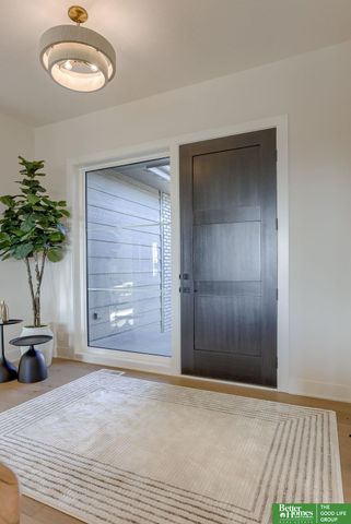 20658 Laurel Avenue, Elkhorn, NE 68022