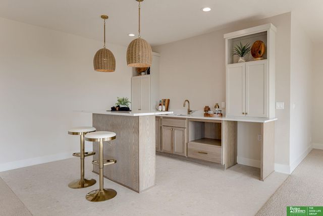 20658 Laurel Avenue, Elkhorn, NE 68022