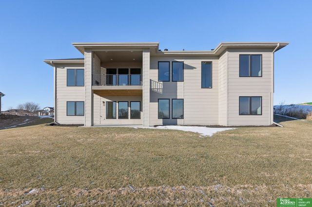 20658 Laurel Avenue, Elkhorn, NE 68022