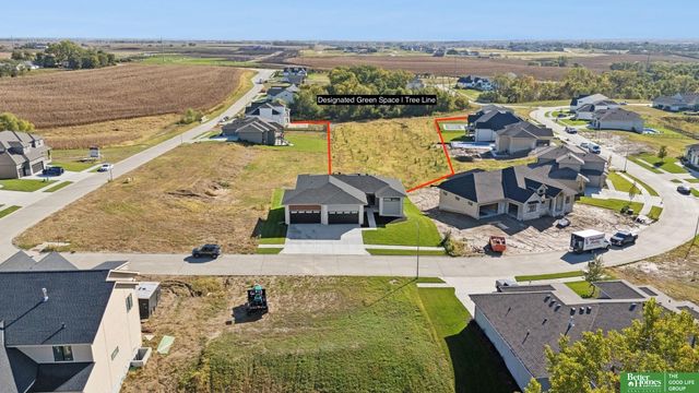 20658 Laurel Avenue, Elkhorn, NE 68022