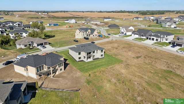 20658 Laurel Avenue, Elkhorn, NE 68022