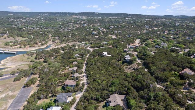 6203 Lakeshore DR, Lago Vista, TX 78645