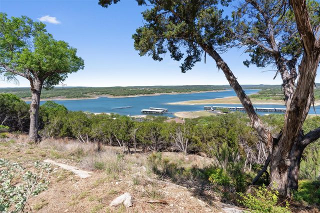 6203 Lakeshore DR, Lago Vista, TX 78645