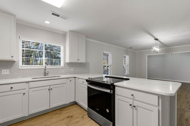 501 Hillside Dr. N, North Myrtle Beach, SC 29582