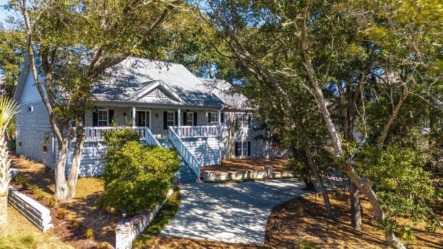 501 Hillside Dr. N, North Myrtle Beach, SC 29582