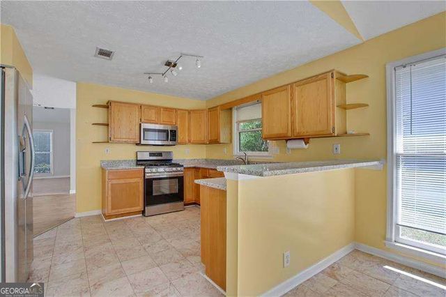 397 Ravinia Way, Lawrenceville, GA 30044