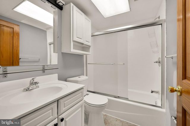 500 9TH ST SE, Washington, DC 20003