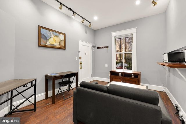 500 9TH ST SE, Washington, DC 20003