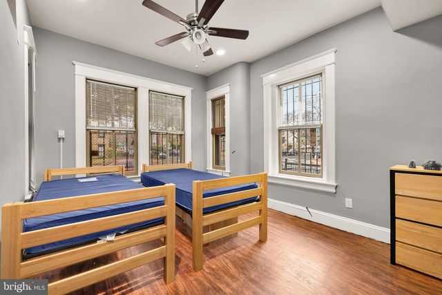 500 9TH ST SE, Washington, DC 20003