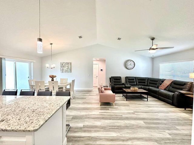 2409 SW 156TH LOOP, Ocala, FL 34473