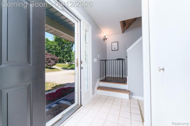 8639 Legrand Drive, Hamburg Township, MI 48116