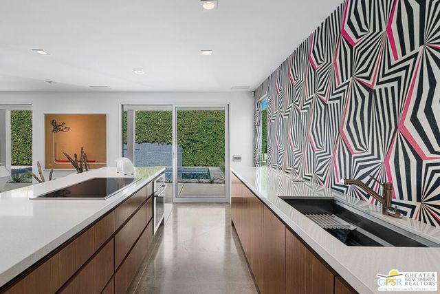 464 E Santiago Way, Palm Springs, CA 92264