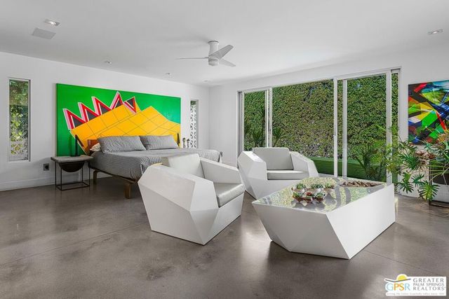 464 E Santiago Way, Palm Springs, CA 92264