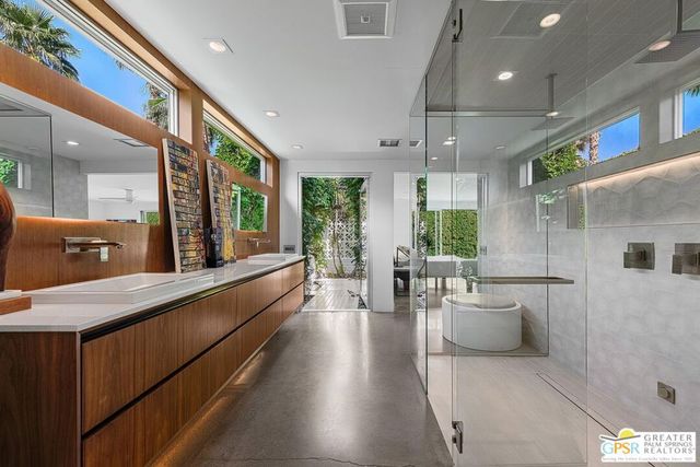 464 E Santiago Way, Palm Springs, CA 92264