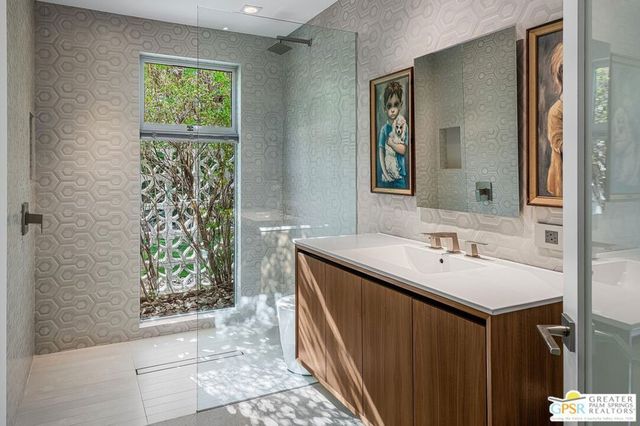 464 E Santiago Way, Palm Springs, CA 92264