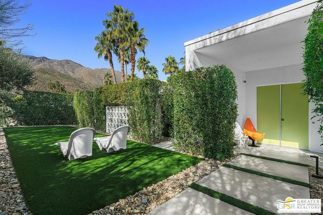 464 E Santiago Way, Palm Springs, CA 92264