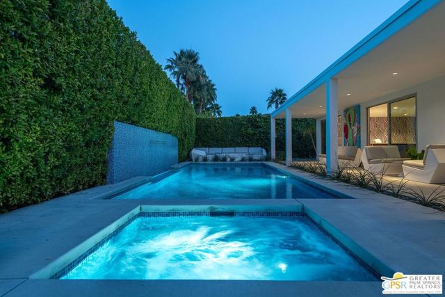 464 E Santiago Way, Palm Springs, CA 92264