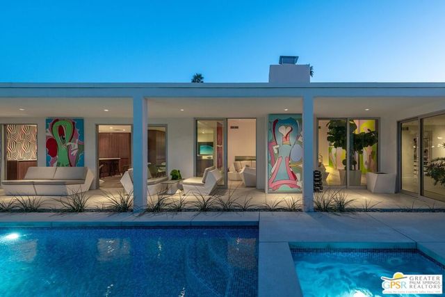 464 E Santiago Way, Palm Springs, CA 92264