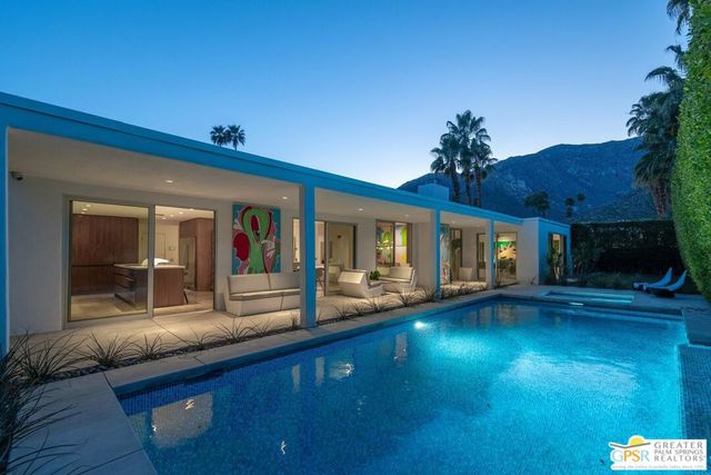 464 E Santiago Way, Palm Springs, CA 92264