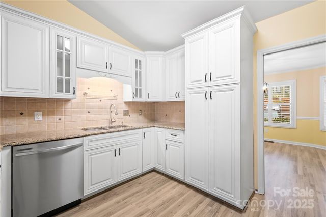 1002 Kenilworth Court NW, Concord, NC 28027