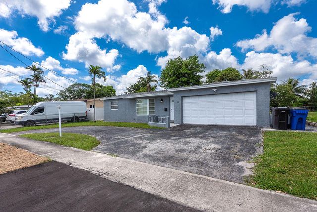 3400 NW 39th Avenue, Lauderdale Lakes, FL 33309