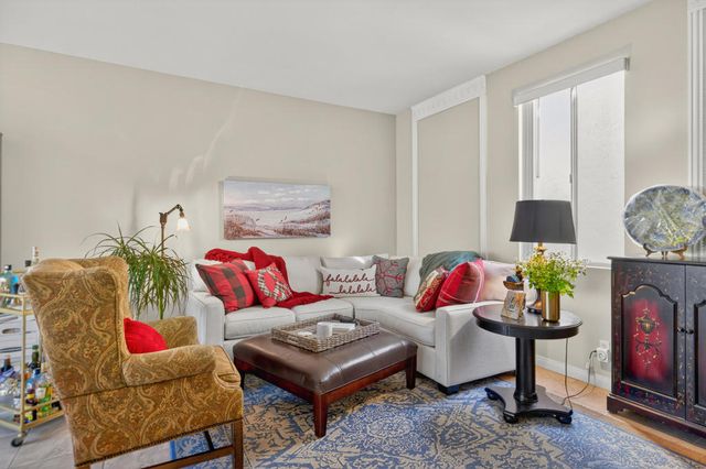 46750 Mountain Cove Drive 16, Indian Wells, CA 92210