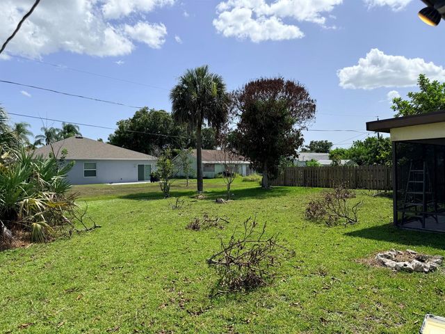 508 NW AZALEA Avenue, Port St. Lucie, FL 34983