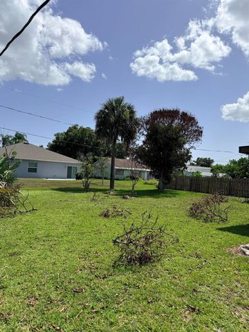 508 NW AZALEA Avenue, Port St. Lucie, FL 34983