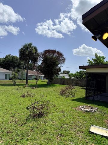 508 NW AZALEA Avenue, Port St. Lucie, FL 34983